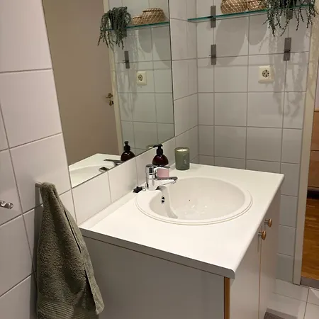 Sjofront Med Terrasse - Sentralt Apartamento *