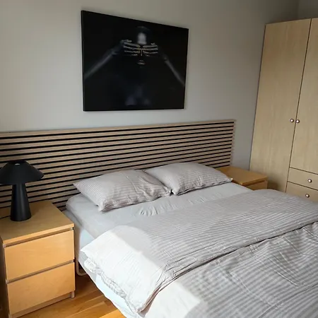 Sjofront Med Terrasse - Sentralt Apartamento *